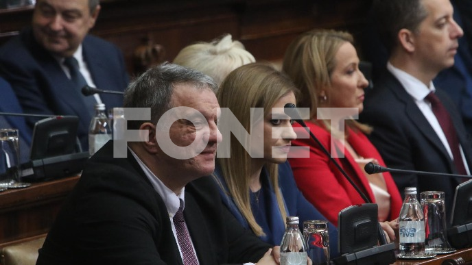 Obrazovanje bez politike